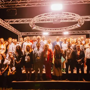 Soiree anniversaire BE VIVIEN agence evenementielle 0